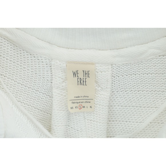 We The Free Sweater Women Size S White Cropped Distressed Cotton Knit Excellent - Picture 2 of 5